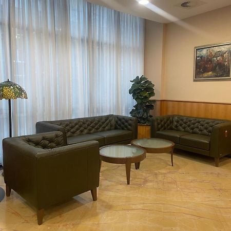 Hotel Karpos Скопье Экстерьер фото