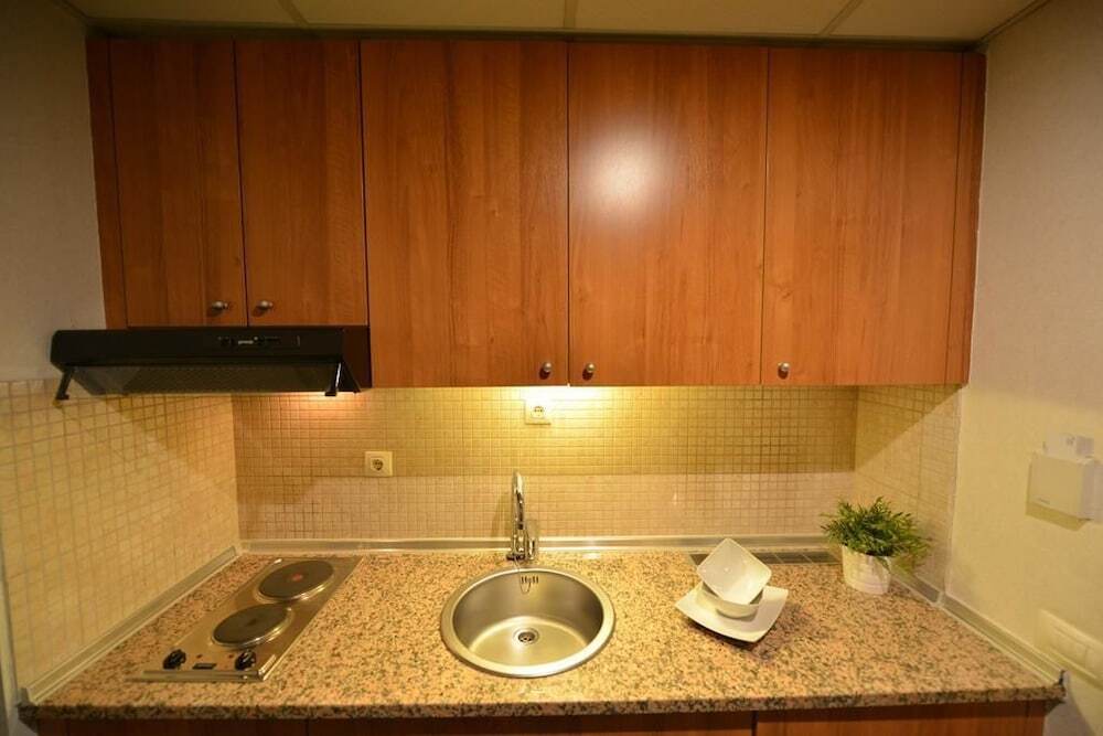 Hotel Karpos Скопье Экстерьер фото